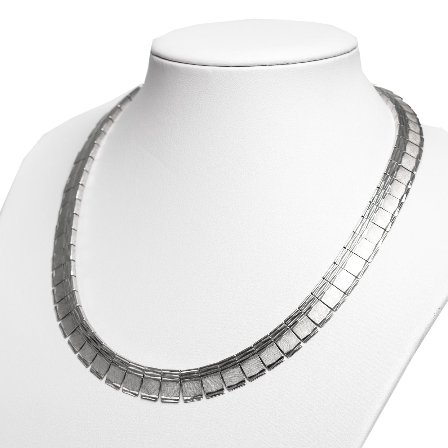 Vintage 1960's High Quality Textured Silver Panel Necklace Hallmarked  (Code A424)