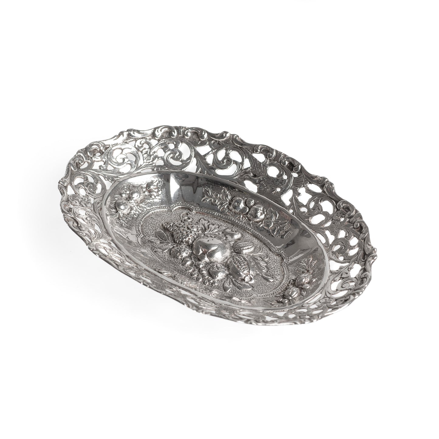 Sterling Silver Bonbon/Sweets Dish With Pierced Work - Vintage 1948 (Code A471)