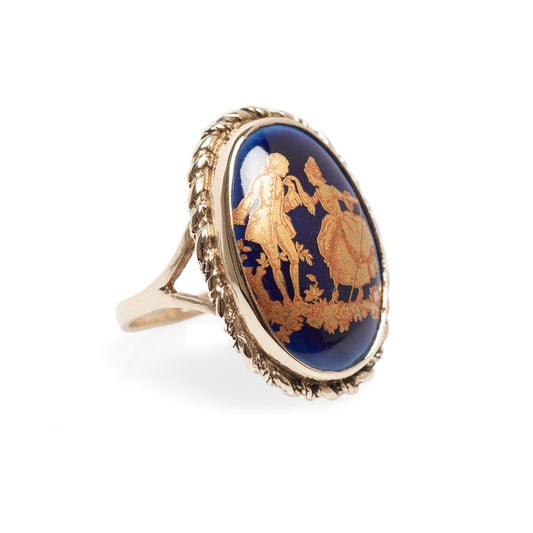 9ct Gold & Limoges Porcelain Vintage Ring With Romantic Couple Scene H'mark 1976 (Code A521)