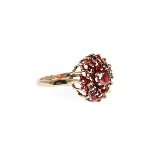 9ct Gold Cluster Statement Ring Set With Garnets Birmingham Hallmark 1970 Size N (Code A533)