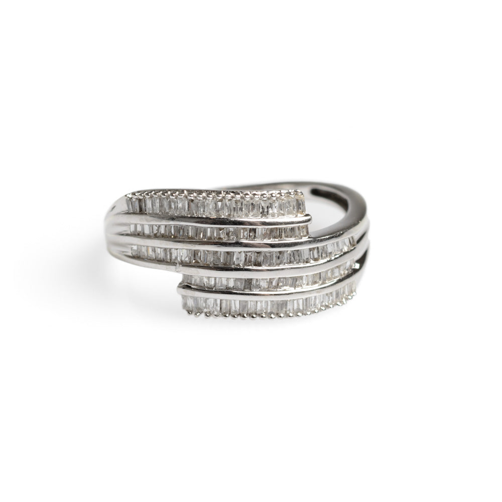 9ct White Gold & Diamond Channel Set Crossover Ladies Ring Size O  (Code A585)