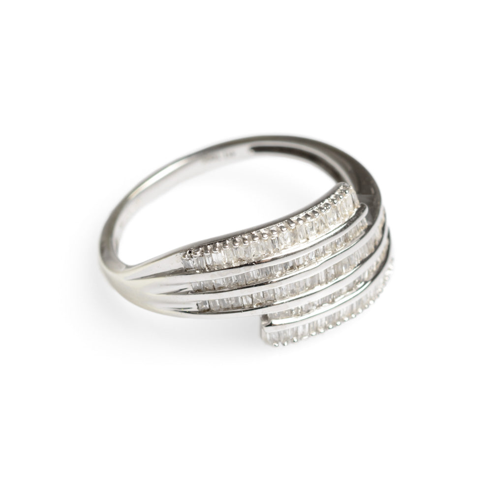 9ct White Gold & Diamond Channel Set Crossover Ladies Ring Size O  (Code A585)
