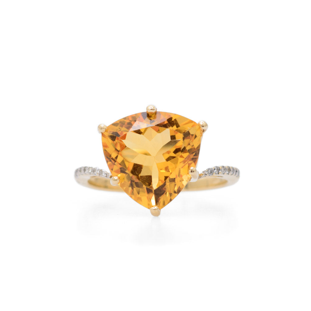 9ct Gold Trilliant Citrine & Diamond Shoulder Set Ring Hallmarked B'ham 2008 (Code A696)
