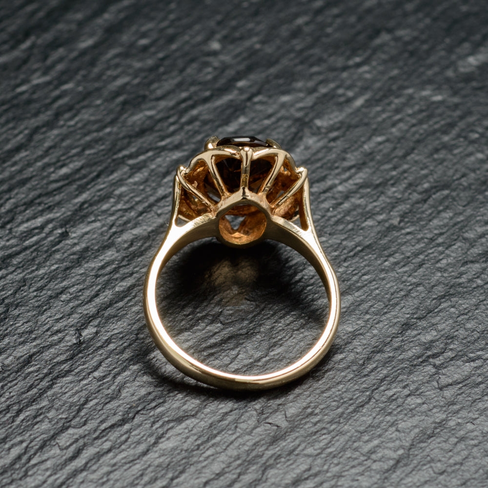 Vintage 9ct Gold & Smoky Quartz Ring With Decorative Mount Birmingham Hallmark 1979 Size O1/2 (Code A745)