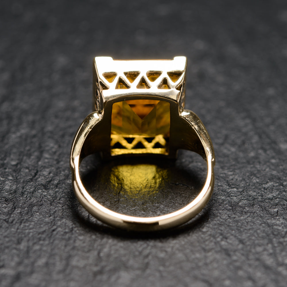 Vintage 9ct Gold & Gorgeous 12.5ct Orange Sapphire Emerald Cut Ring Size M (Code A763)