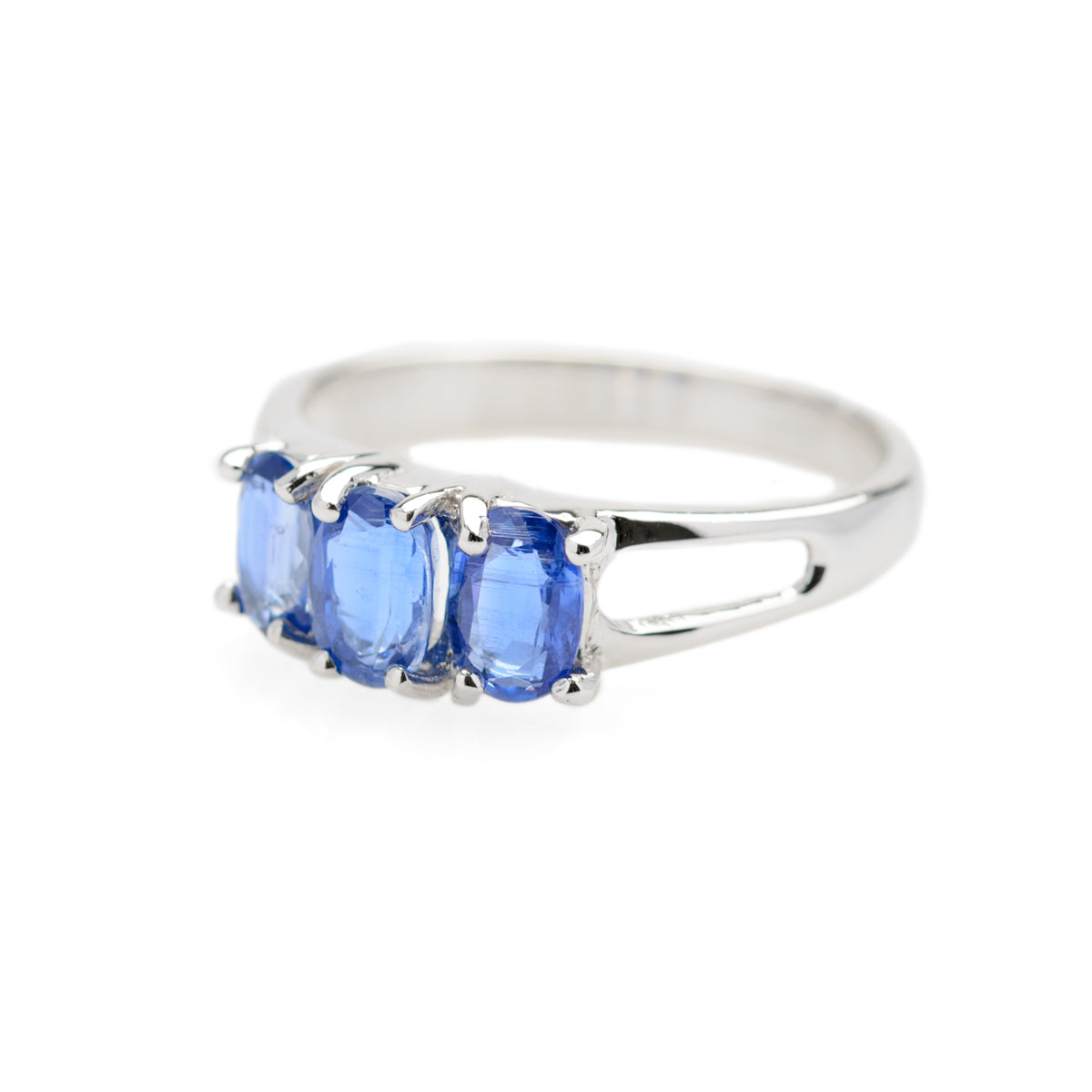 9ct White Gold & Natural Sapphire Trilogy Ladies Ring Birmingham Hallmark 2006 (Code A821)