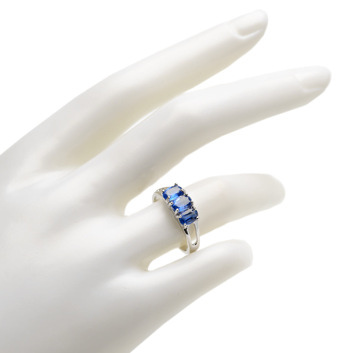 9ct White Gold & Natural Sapphire Trilogy Ladies Ring Birmingham Hallmark 2006 (Code A821)