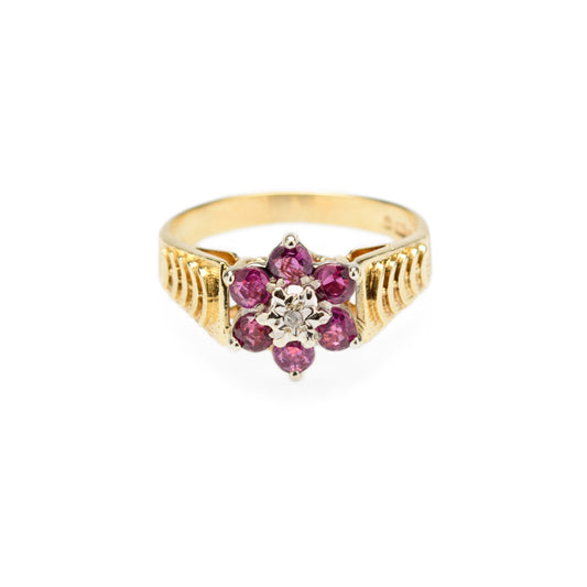 Vintage 9ct Gold Diamond & Ruby Cluster Engagement Ring Hallmarked 1976  (Code A920)