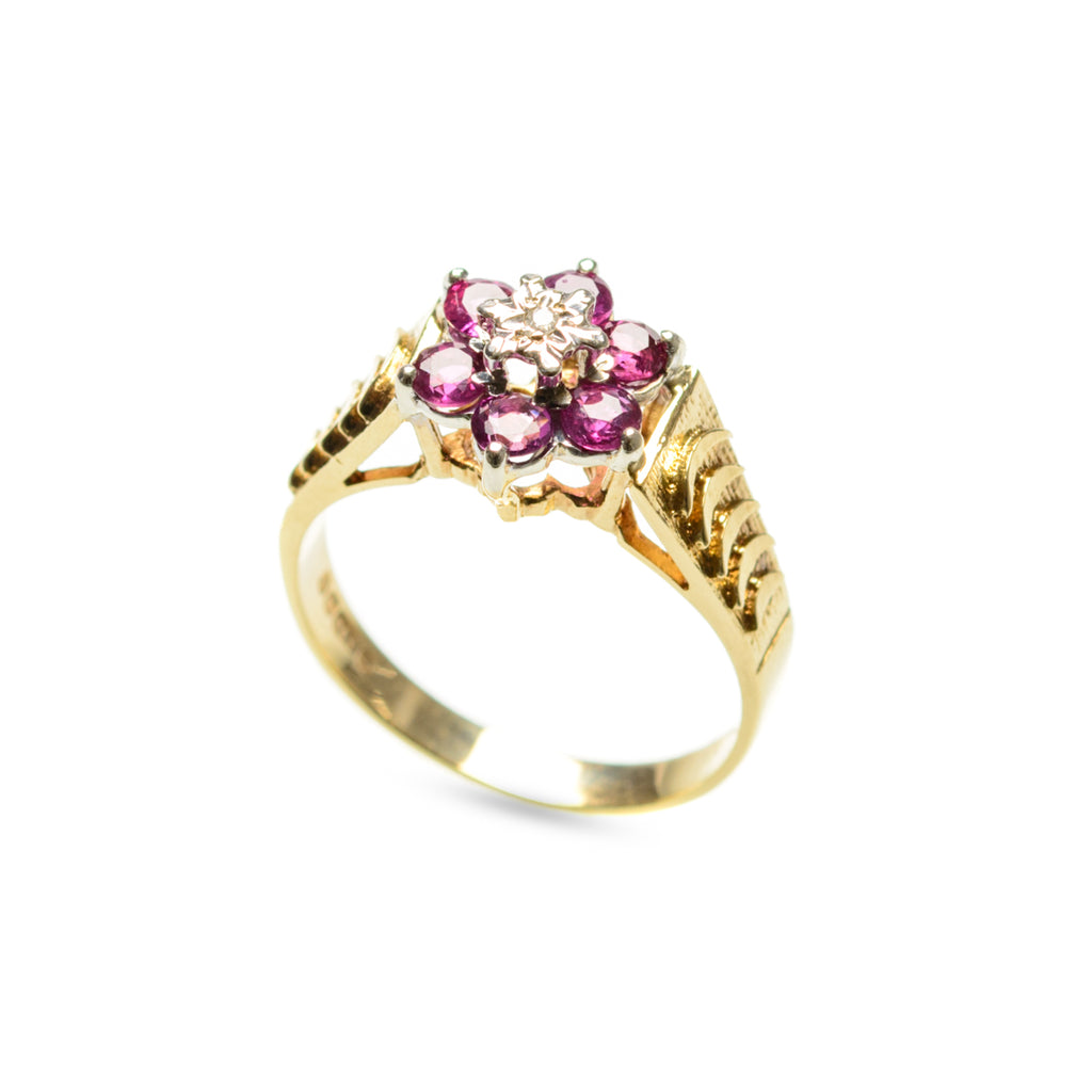 Vintage 9ct Gold Diamond & Ruby Cluster Engagement Ring Hallmarked 1976  (Code A920)